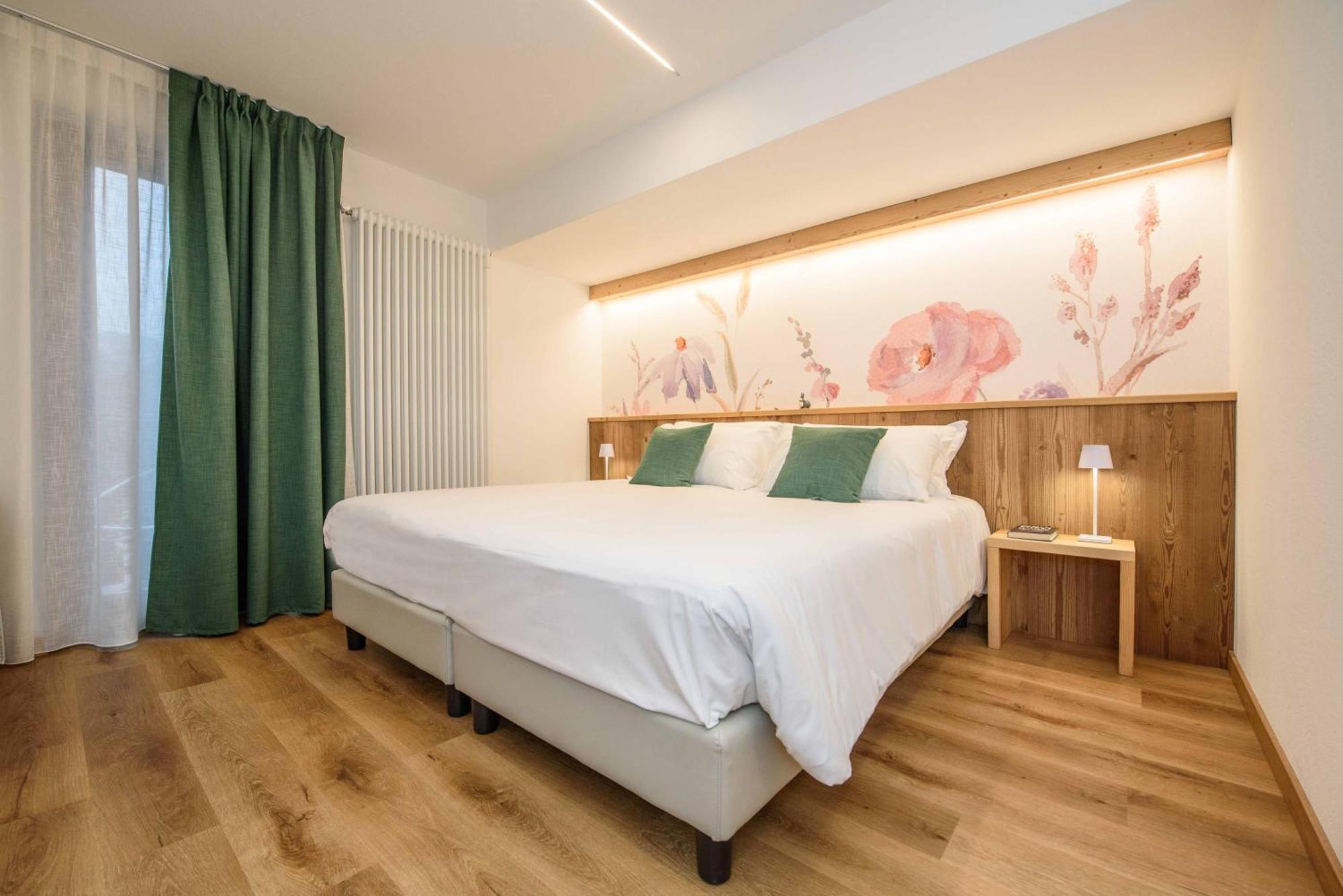 Hotel Des Roses Antey-Saint-Andre Ngoại thất bức ảnh