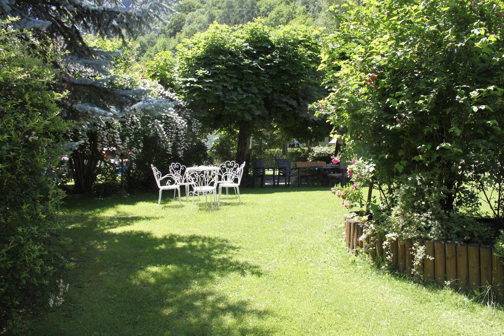 Hotel Des Roses Antey-Saint-Andre Ngoại thất bức ảnh